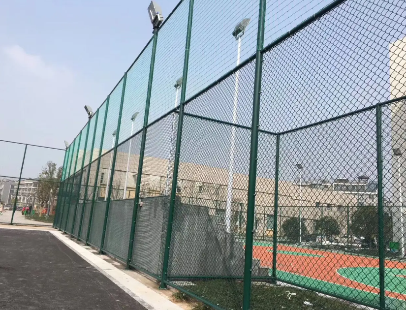 万山球场护栏网